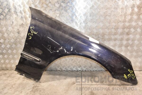 Крыло переднее правое Mercedes C-class (W203) 2000-2007 388873 euromotors.com.ua