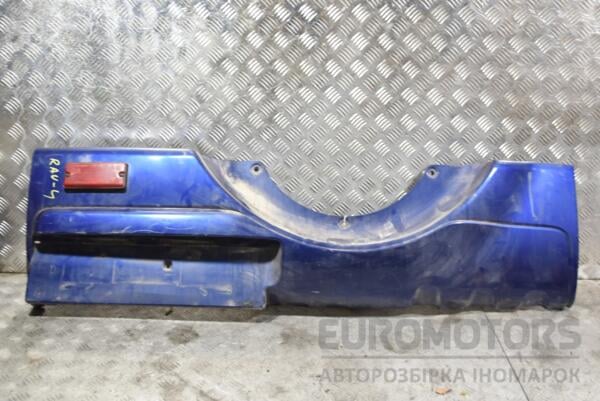 Накладка кришки багажника нижня (дефект) Toyota Rav 4 2000-2005 7681142170 389261 euromotors.com.ua