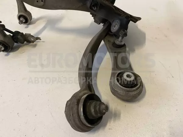 Левый поворотный кулак Mercedes E-class 2.0 cdi (W213) 2016 A2133324700 it-12657 Дизель - 6