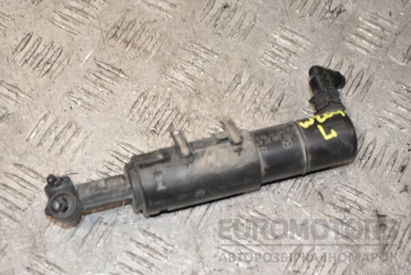 Форсунка омивача фари ліва Mercedes C-class (W204) 2007-2015 A2048602747 389831 euromotors.com.ua