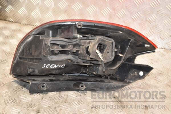 Ліхтар правий 06- Renault Scenic (II) 2003-2009 8200474327 389858 - 2