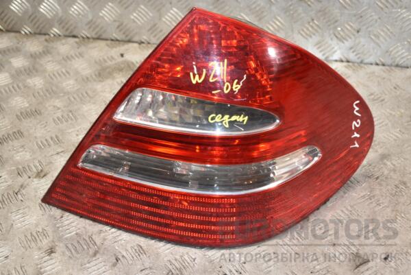 Фонарь правый седан -06 Mercedes E-class (W211) 2002-2009 A2118200464 389881 euromotors.com.ua