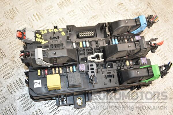 Блок запобіжників Opel Zafira (B) 2005-2011 13220831 390467 euromotors.com.ua