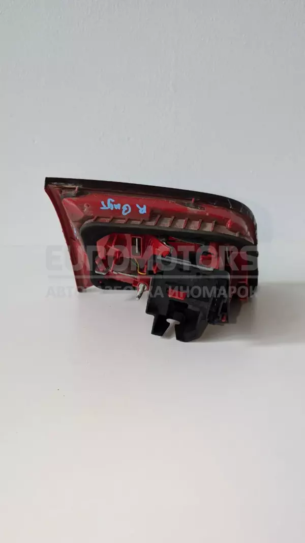 Правый внутренний светодиодный фонарь 09- Audi A6 3.0tdi (C6) 2004-2011 4F9945094E it-12679 Дизель - 2