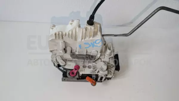 Замок передней левой двери Jeep Grand Cherokee 3.0crd 2010 P04589921AF it-12757 Дизель euromotors.com.ua