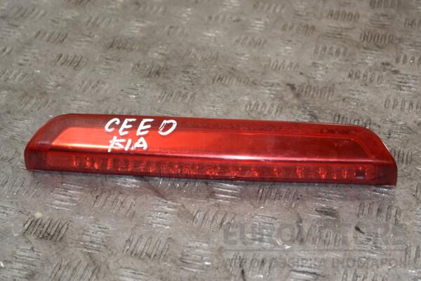 Фонарь сигнала торможения (дополнительный стоп-сигнал) Kia Ceed 2007-2012 927011H3 390512 euromotors.com.ua