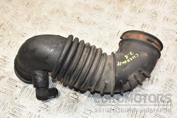 Патрубок повітряного фільтра Jeep Cherokee 2.8crd 2007-2012 04880269AA 391661 euromotors.com.ua