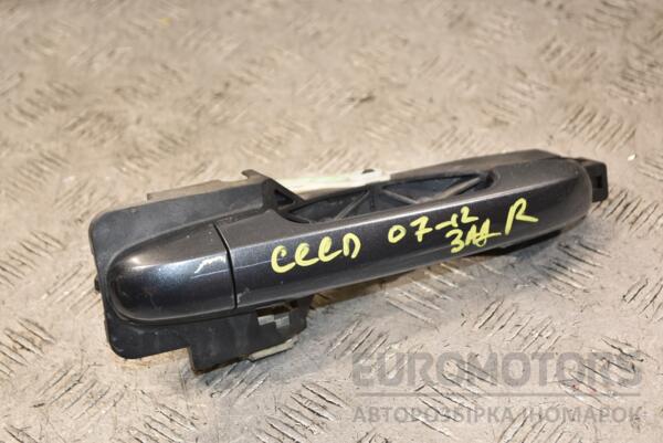 Ручка двери наружная задняя правая Kia Ceed 2007-2012 391930 euromotors.com.ua