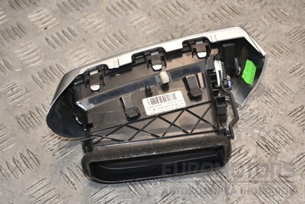 Дефлектор повітряний центральний правий Porsche Cayenne 2010 7P5819728A 391948 - 2