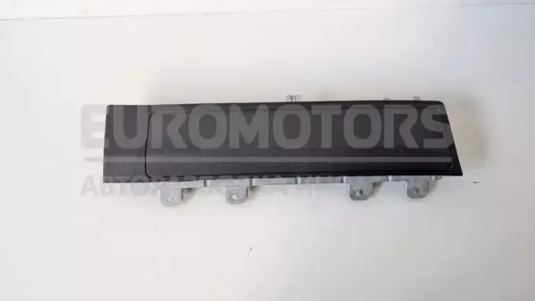Нижняя подушка безопасности (колено) Mercedes A-class 2.2cdi (W176) 2012-2018 A1768600000 it-12899 Дизель euromotors.com.ua