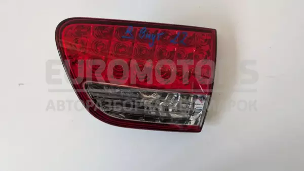 Правый внутренний свет Citroen C-Crosser 2.2 HDI 2009-2013 1146-380R it-13041 Дизель euromotors.com.ua