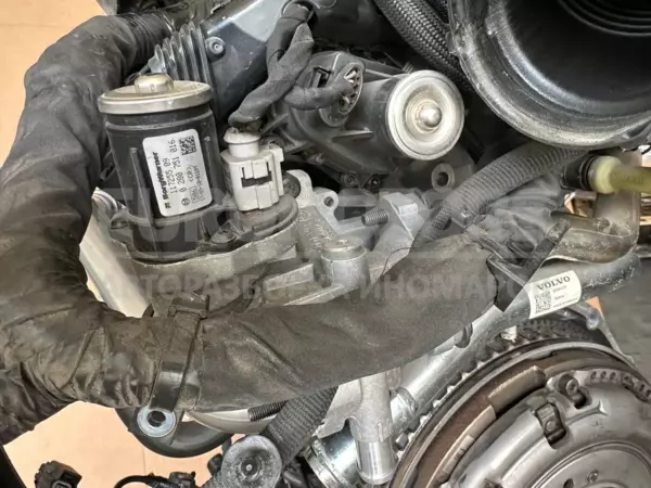 Двигун Volvo V40 2.0td D2 2012 D4204T8 it-10046 Дизель - 10