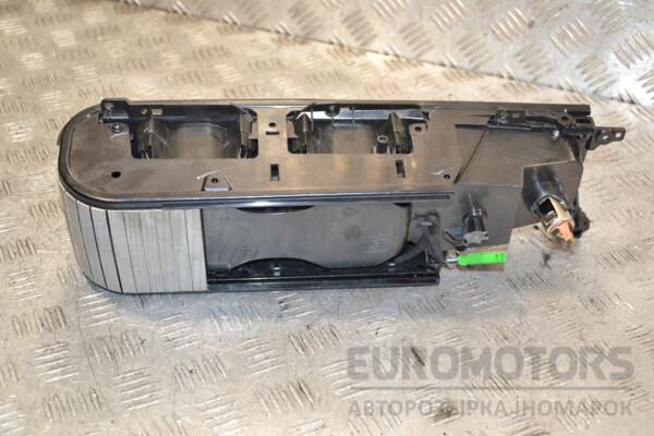 Підсклянник Volvo XC60 2017 32226588 393576 - 2