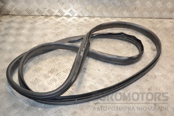 Уплотнитель двери передний левый Mercedes Vito (W447) 2014 A4477410000 394259 euromotors.com.ua