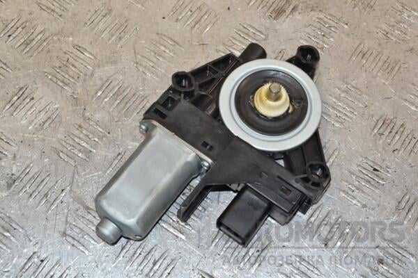Моторчик стеклоподъемника передний правый Jeep Grand Cherokee 2010 WR12743 394398 - 2