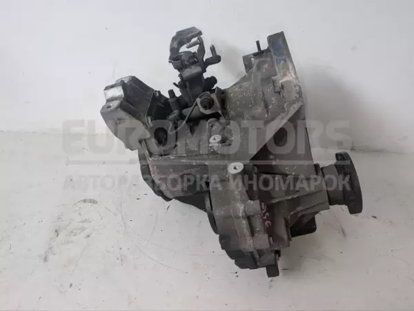 Б/в механічна коробка передач VW Golf 1.6 8V (V) 2003-2008 FVH it-13224 Бензин - 2