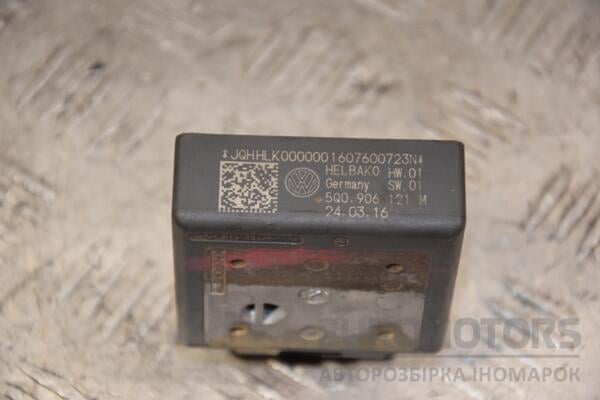 Блок управління паливним насосом VW Golf (VII) 2012-2020 5Q0906121M 396039 - 2