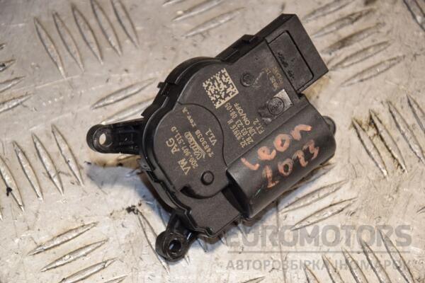Моторчик заслонки печки Seat Leon 2020 2Q0907511D 396375 euromotors.com.ua