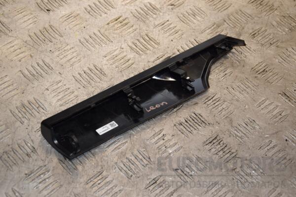 Накладка торпедо левая Seat Leon 2020 5FB858365A 396404 - 2