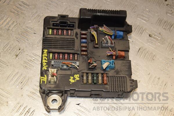 Блок предохранителей Renault Megane (II) 2003-2009 8200306033 397812 euromotors.com.ua