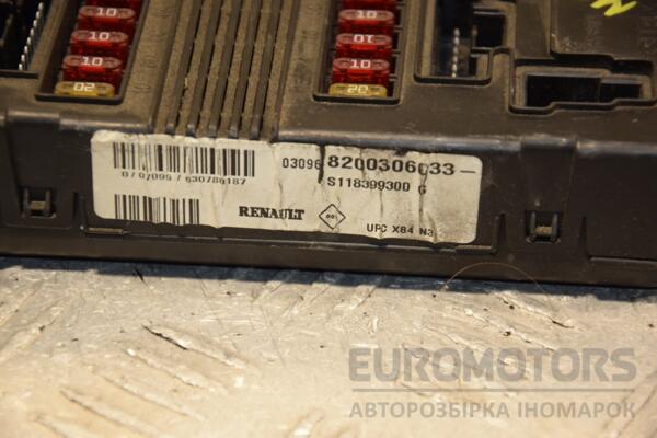 Блок запобіжників Renault Megane (II) 2003-2009 8200306033 397870 - 2