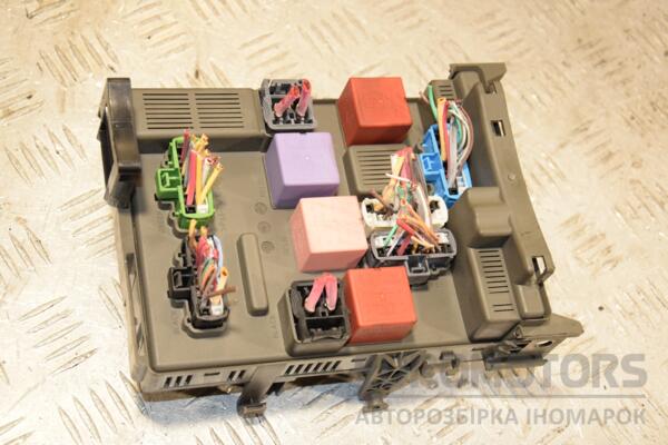 Блок запобіжників Renault Espace (IV) 2002-2014 8200371619 398123 - 2