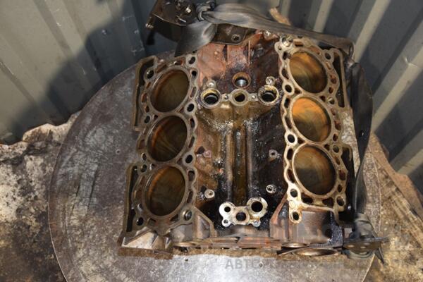 Блок двигателя (дефект) Citroen C5 3.0hdi 2008-2017 9U3Q6015CB 398250 - 5