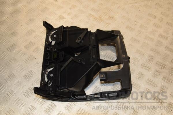 Дефлектор повітряний центральний VW Golf (V) 2003-2008 1K0819735 400063 - 2