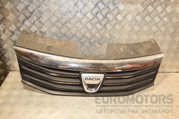 Решітка радіатора Dacia Sandero 2007-2013 8200735104 400147 euromotors.com.ua
