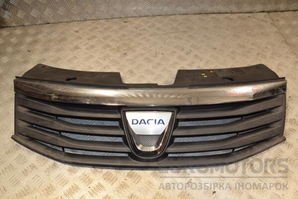 Решітка радіатора Dacia Sandero 2007-2013 8200735104 400160 euromotors.com.ua