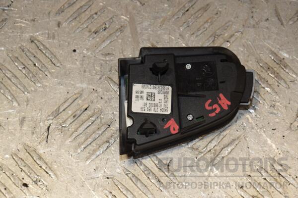Кнопки руля правые Skoda Octavia (A5) 2004-2013 3T0959538 401088 - 2