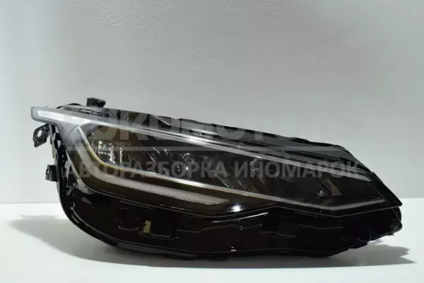 Правая фара LED VW Golf 2.0tdi (VIII) 2019 5H1941006A it-13750 Дизель euromotors.com.ua