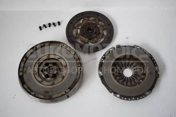 Двухмассовый маховик (комплект сцепления) Ford Focus (II) 2004-2011 3M51-6477-CF it-13843 Дизель euromotors.com.ua