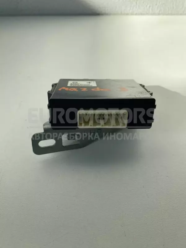 Блок управления датчиком парковки Mazda 3 2.2tdi 2013-2019 BHS2-67UU0 it-11792 Дизель euromotors.com.ua