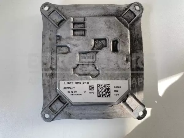 Блок управления ксеноновыми фарами Audi A4 3.2fsi (B8) 2007-2015 1307329218 it-11810 Бензин euromotors.com.ua