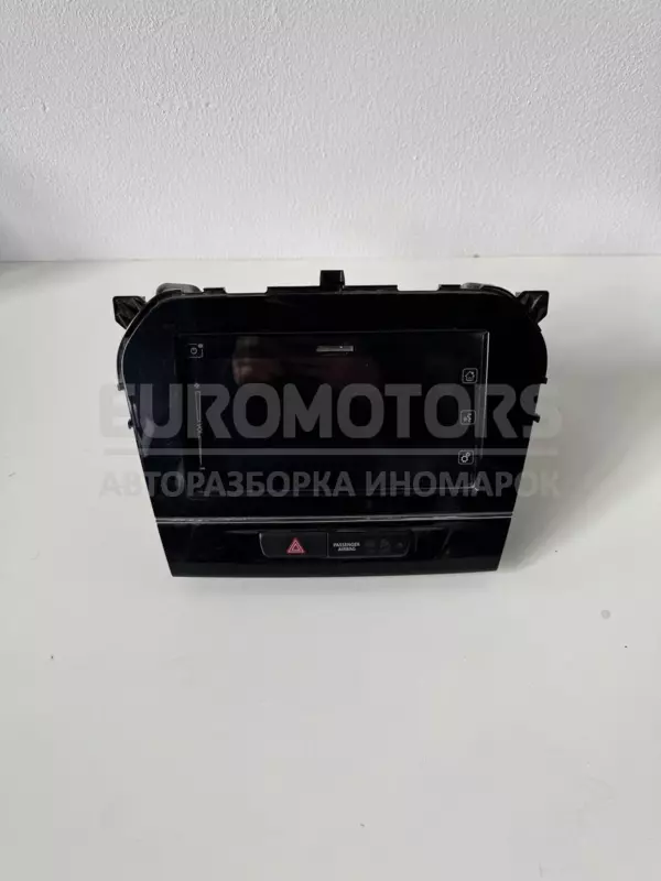 Дисплей автомобильного радиоприемника CD/DVD/GPS/навигатора Suzuki Vitara 1.6 2015 7505002624 it-12200 Бензин euromotors.com.ua