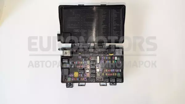 Блок предохранителей Jeep Grand Cherokee 3.0crd 2010 P68242818AC it-12782 Дизель euromotors.com.ua