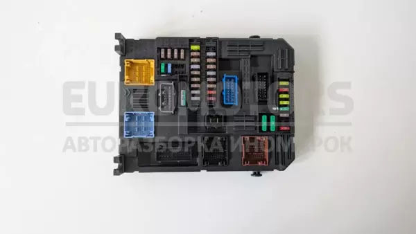 Блок предохранителей Citroen C4 Picasso 1.6tdci 2014-2018 981985138000 it-12799 Дизель euromotors.com.ua