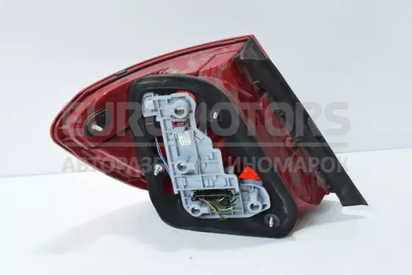 Правый задний фонарь (универсал) Mercedes C-class 2.2 CDI (W204) 2007-2015 A2048204064 it-13959 Дизель - 2