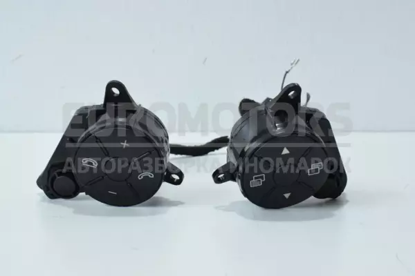 Кнопки на руле Mercedes Sprinter (906) 2006-2017 A9069052000 it-13965 Дизель euromotors.com.ua