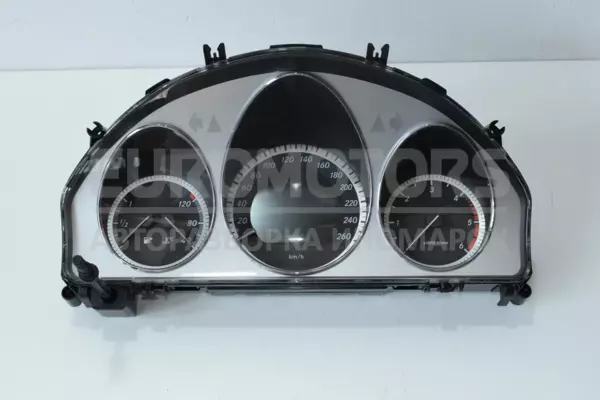 Приладова панель Mercedes C-class 2.2 CDI (W204) 2007-2015 A2049002105 it-13969 Дизель euromotors.com.ua