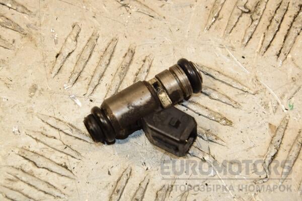 Форсунка бензин электрическая Fiat Grande Punto 1.4 8V 2005 IWP095 406640 euromotors.com.ua