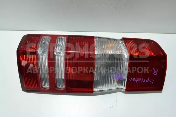 Правий задній ліхтар Mercedes Sprinter (906) 2006-2017 A9068202200 it-14031 Дизель euromotors.com.ua