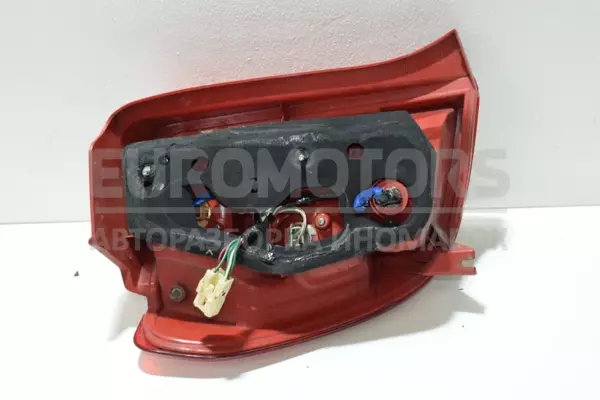 Правий задній ліхтар Toyota Urban Cruiser 2009 it-14039 - 2