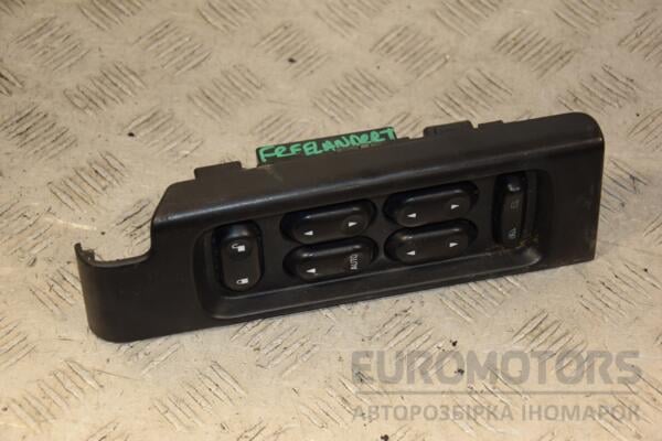 Блок управления стеклоподъемниками передний левый Land Rover Freelander (I) 1998-2006 YUD500330PUY 407044 euromotors.com.ua