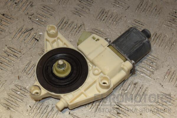 Моторчик склопідіймача передній правий Mercedes C-class (W204) 2007-2015 A2048200242 408888 - 2