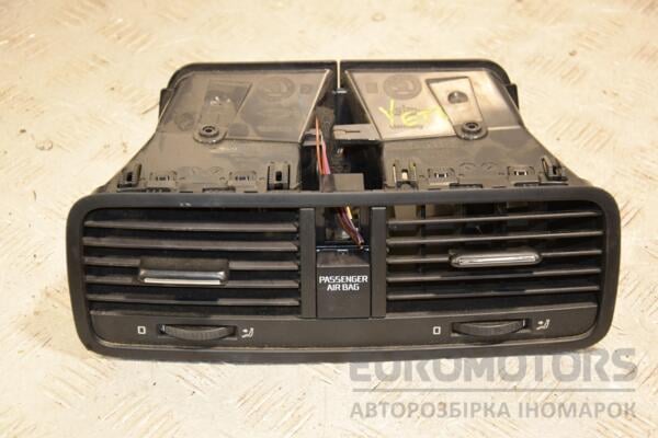 Дефлектор повітряний центральний Skoda Yeti 2009 5L0820951 409281 euromotors.com.ua