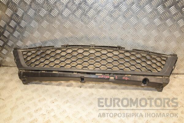 Решітка в бампер центральна 06- Mazda 3 2003-2009 BR5S501T1 409624 euromotors.com.ua