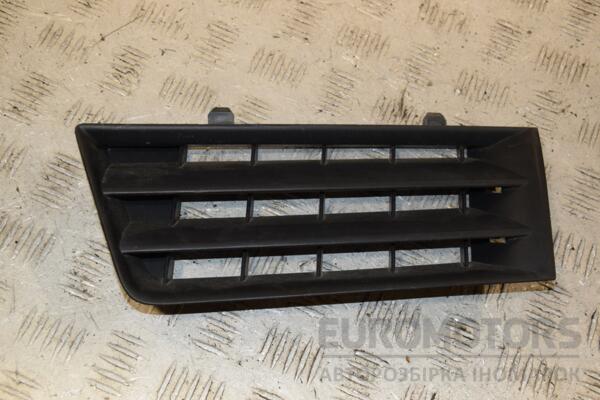 Решітка радіатора ліва -06 Renault Megane (II) 2003-2009 8200114156 409664 euromotors.com.ua