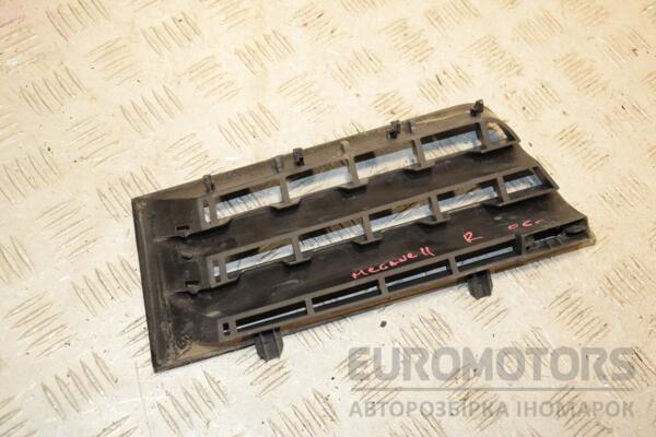 Решетка радиатора правая -06 Renault Megane (II) 2003-2009 8200114157 409676 - 2
